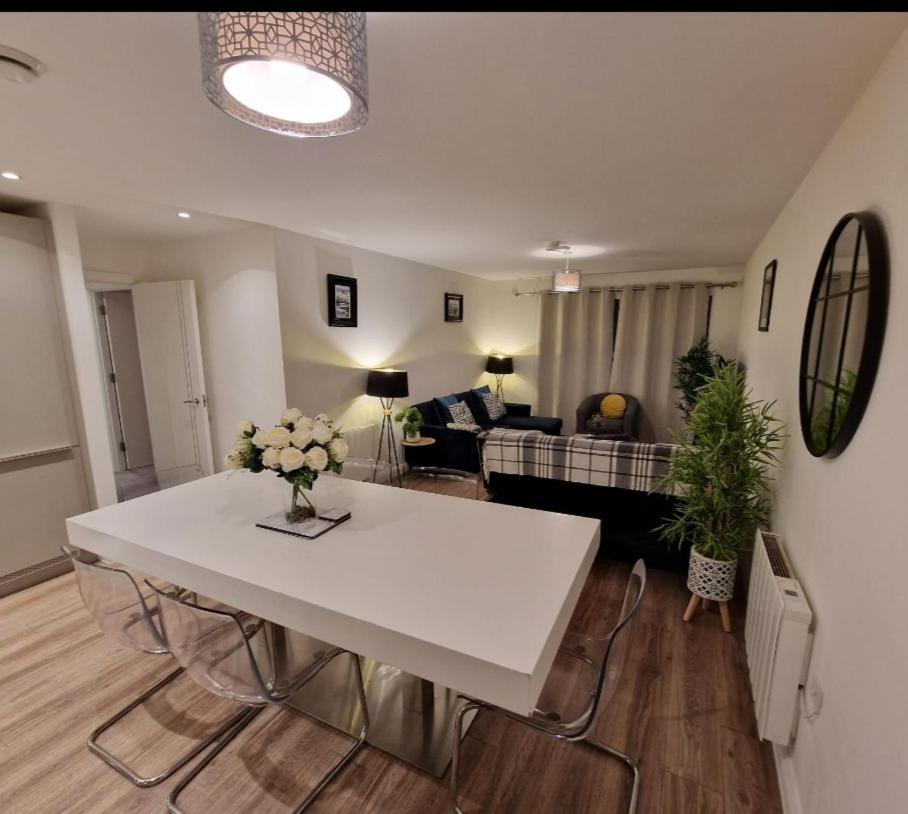 Modern Apartment, Sleeps 6, Centre Appartement *