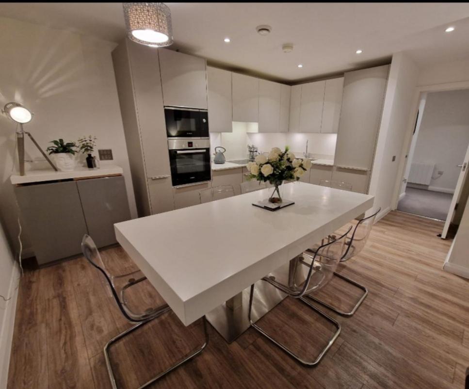 Modern Apartment, Sleeps 6, Centre Appartement Belfast